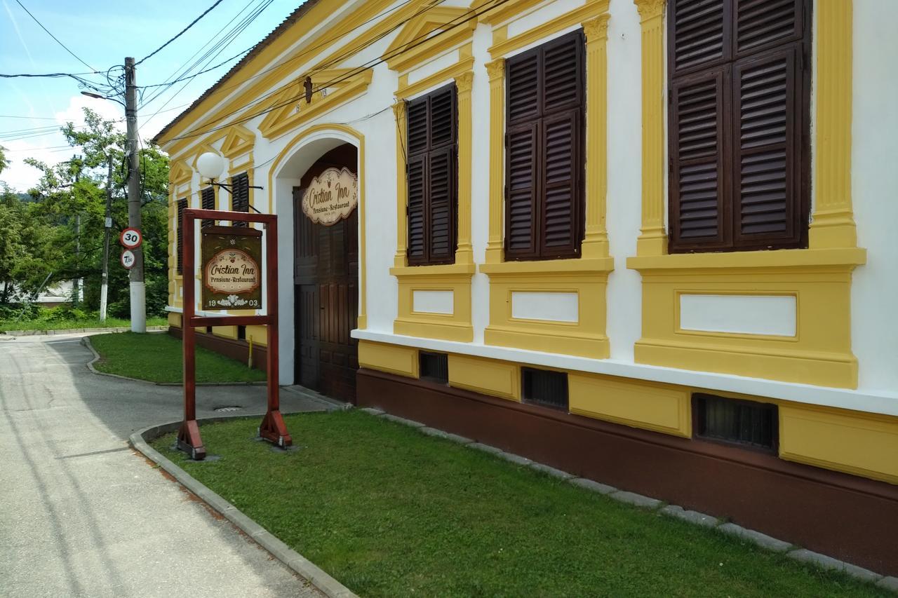 Cristian Inn Ngoại thất bức ảnh