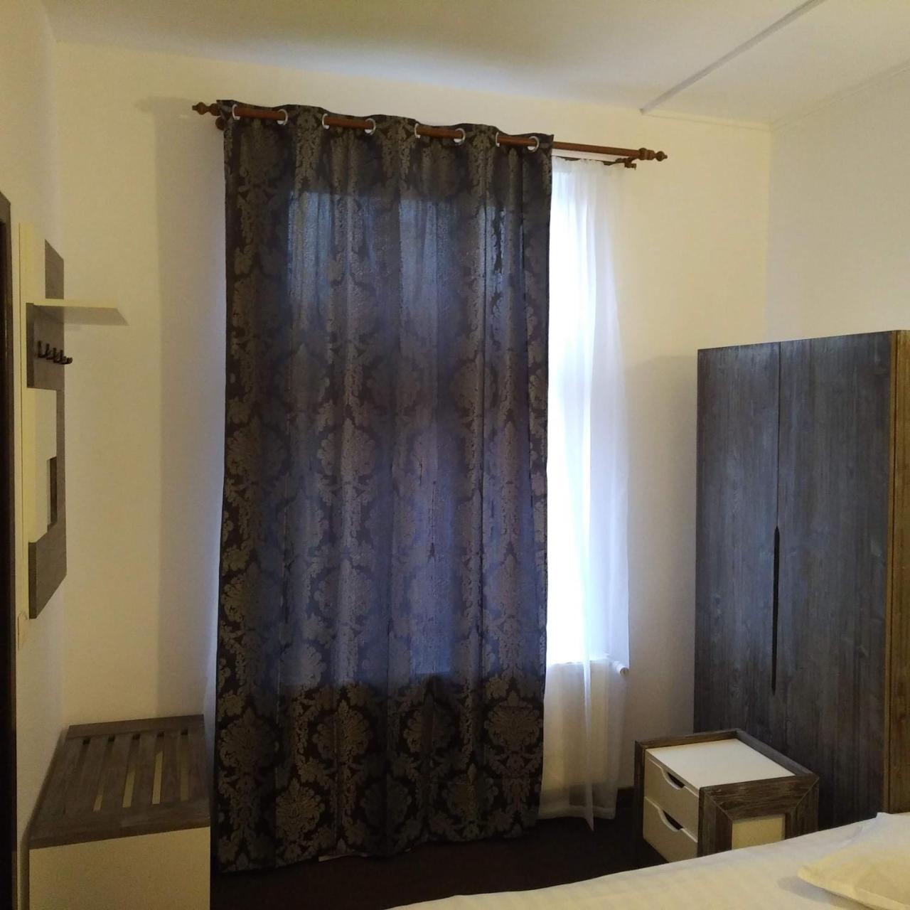 Cristian Inn Ngoại thất bức ảnh